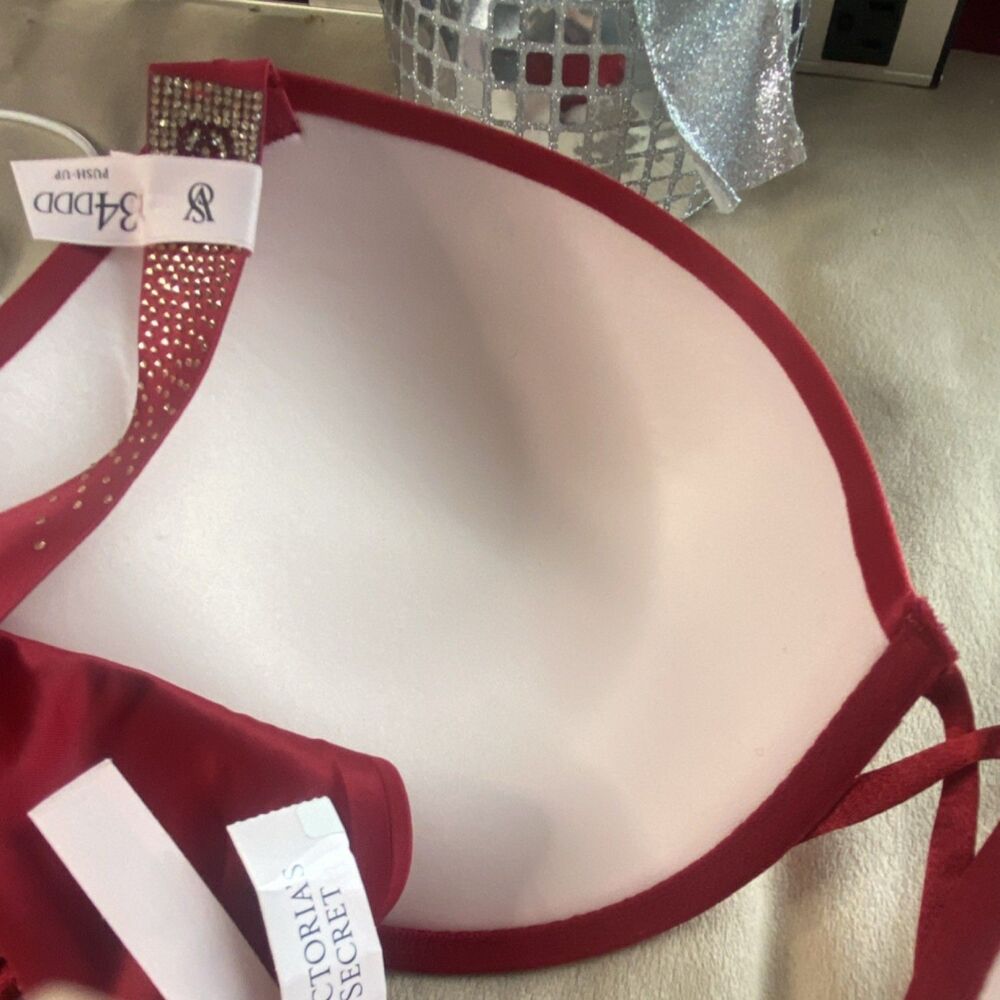 Victoria's Secret Very Sexy Push Up Bra Red 34DDD Rhinestone Adjustable - Picture 9 of 9